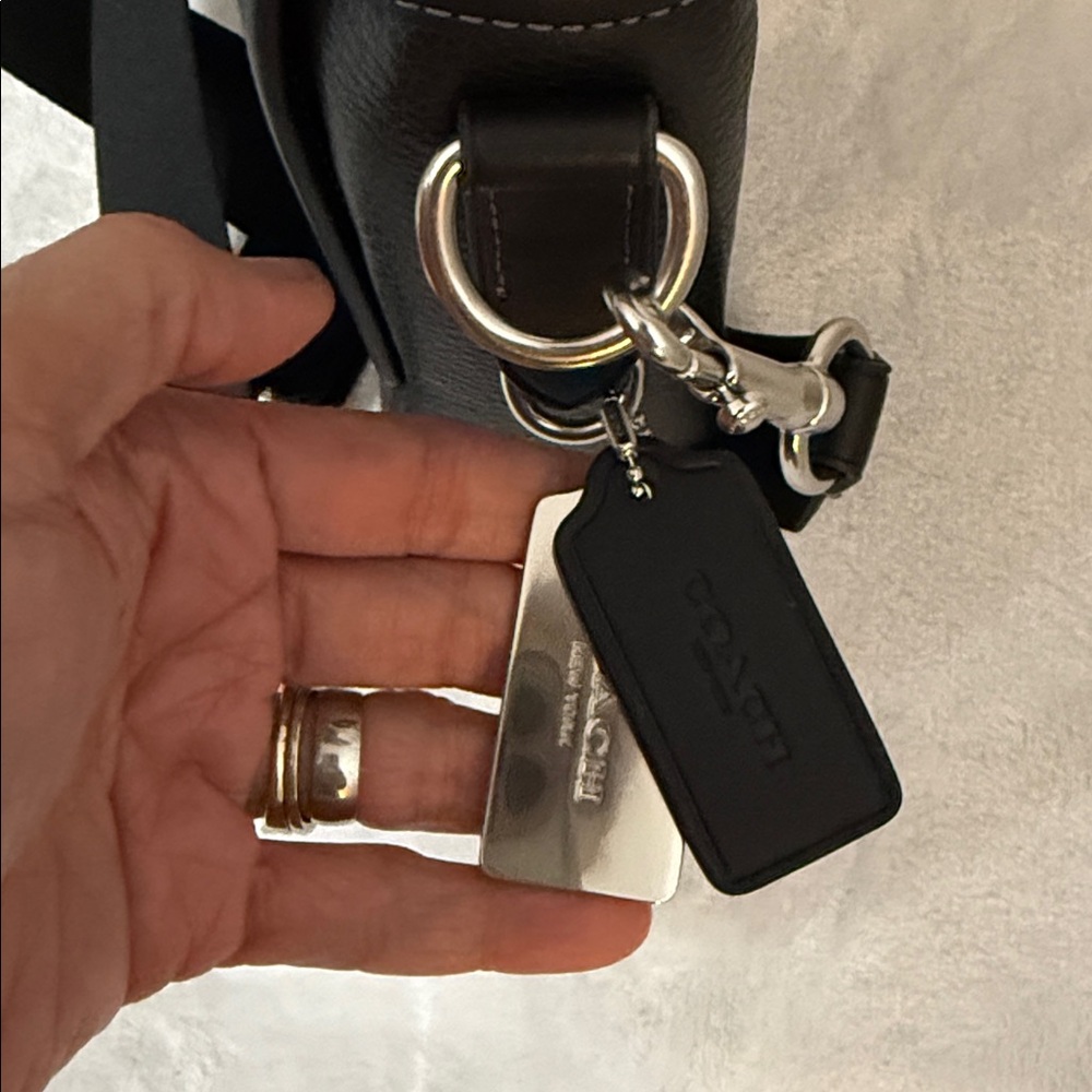 Lucas Crossbody Coach Bag - Picture 11 of 11